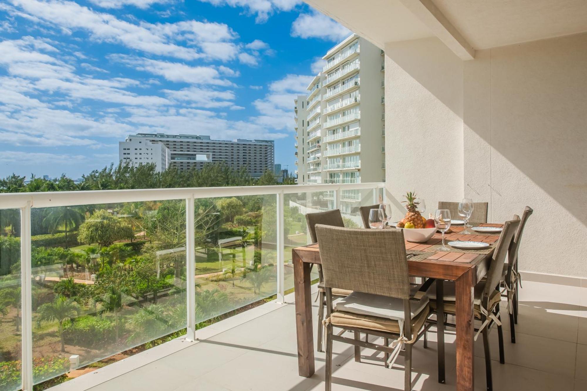 New Beachfront Luxury Apartments Cancun Exterior photo